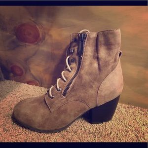 Maurice's Boots new without box/tags  size 11